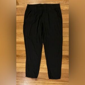 H&M Divided Relaxed Fit Pants. Black viscose. Size 14.